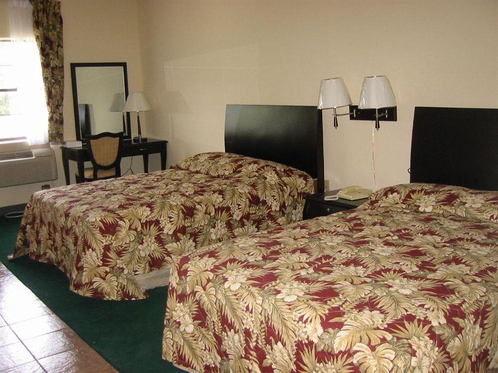 ולדוסטה The Garden Villas Hotel מראה חיצוני תמונה